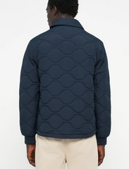 Lyle & Scott Ripstop Quilted Zip Jacket Navy