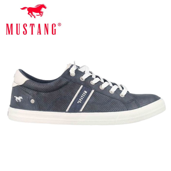 Mustang Navy & White Sneakers Navy